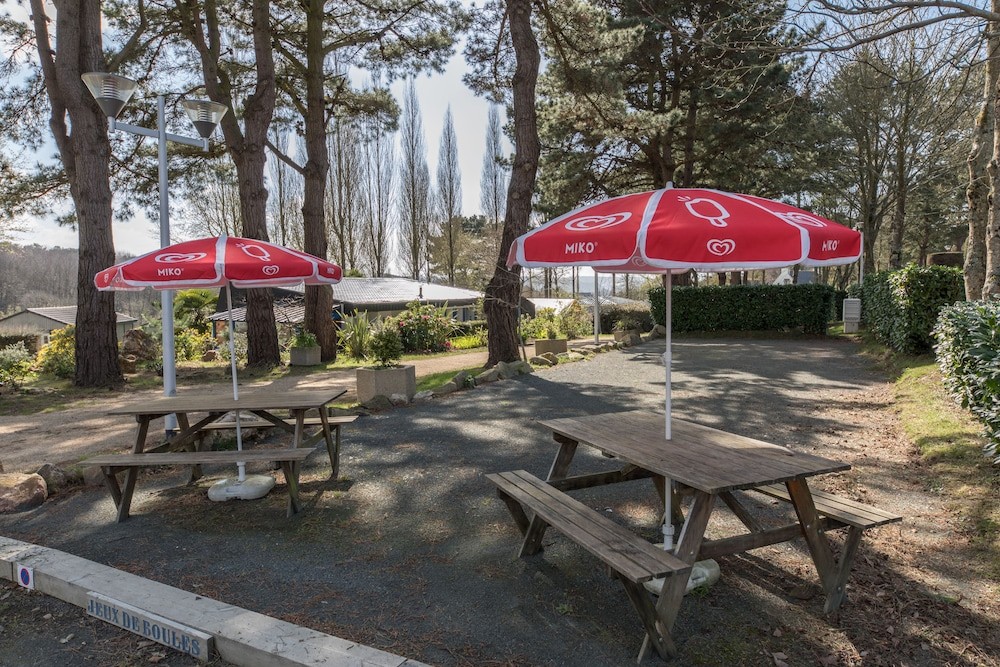 Camping Les Capucines, Camping à Trédrez-Locquémeau