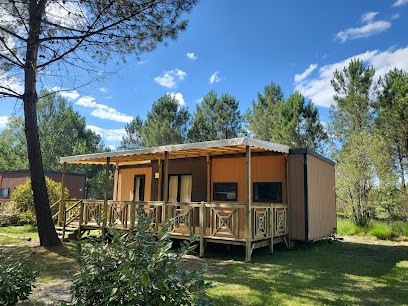 Parc Résidentiel de Loisirs LES PALAFITOS, Camping à Luglon