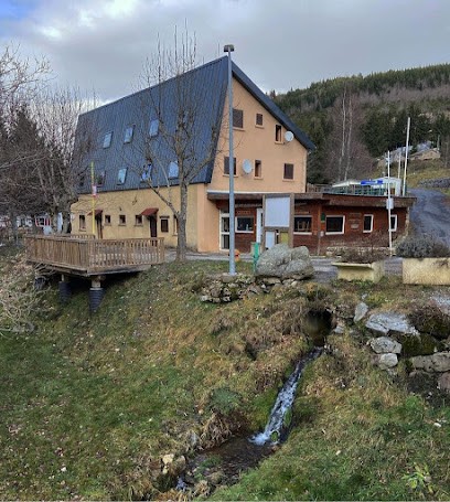 Camping Les Airelles Montagne Ardéchoise, Camping à Saint-Cirgues-en-Montagne