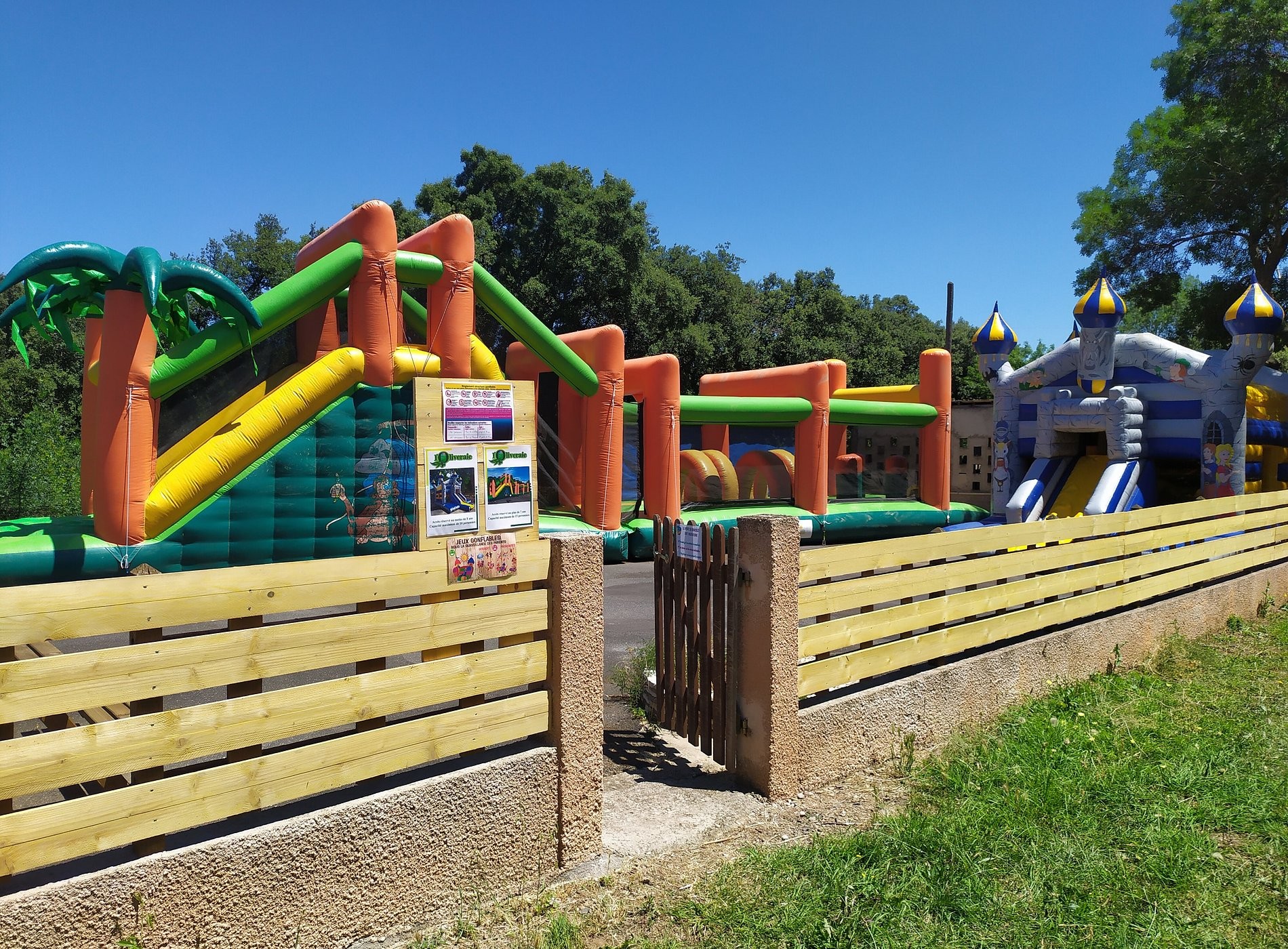 Camping L'Oliveraie, Camping à Laurens