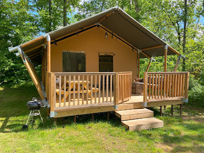 Château De Chanteloup I Camping 5 Étoiles Dans La Sarthe, Le Mans, Camping à Sillé-le-Philippe