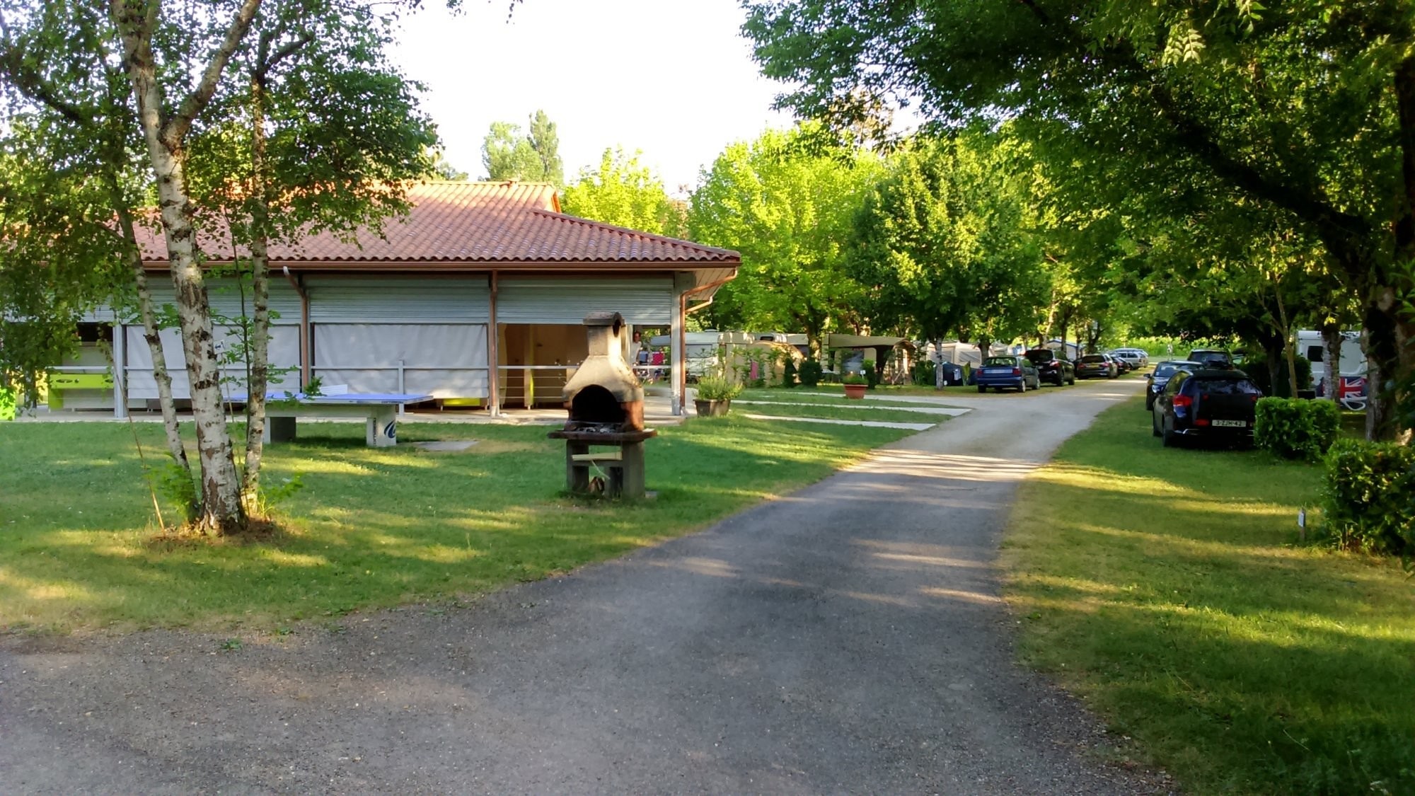 Les Cascades, Camping à Saint-Cybranet