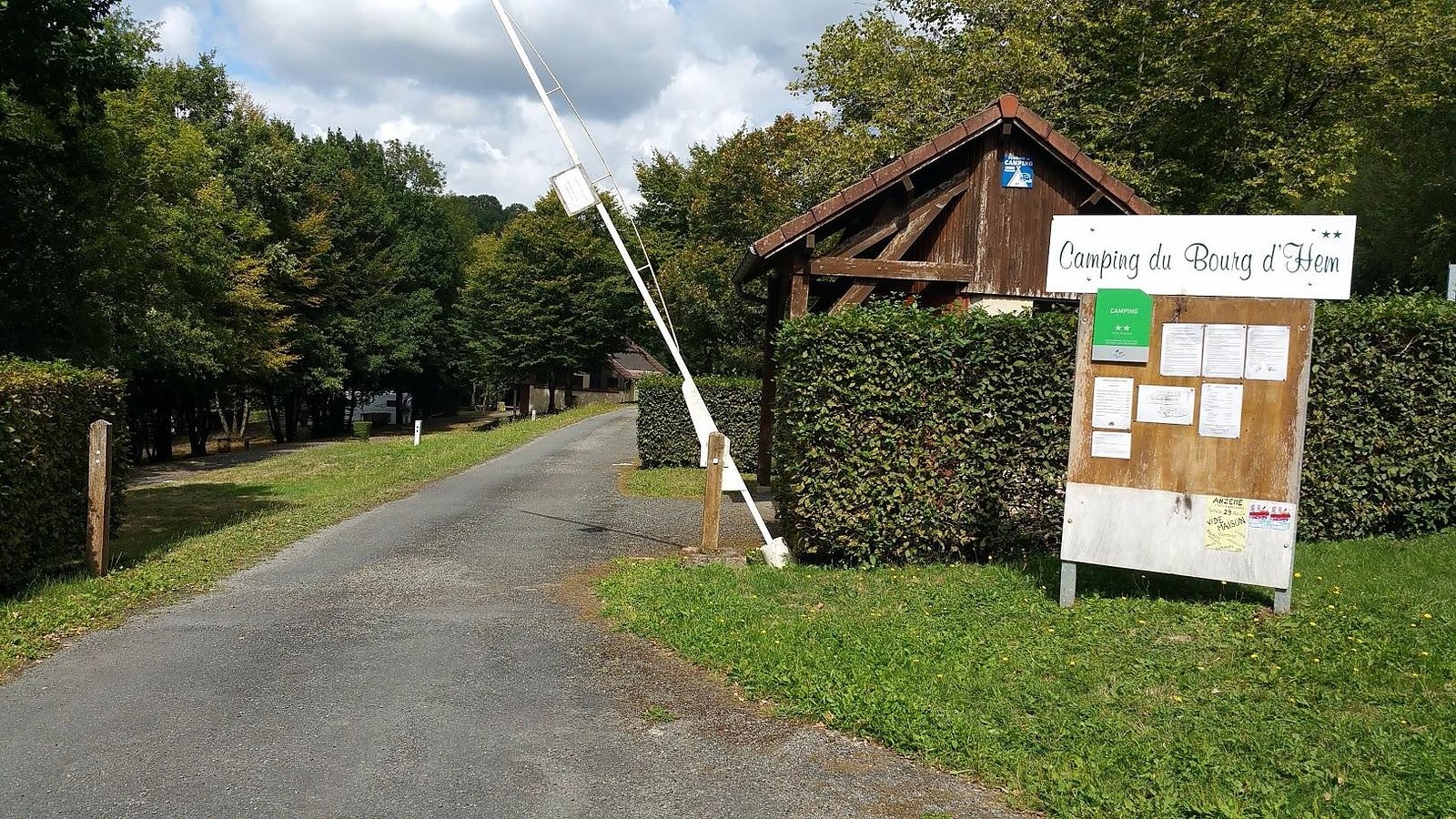 Camping De L'Age, Camping au Bourg-d'Hem