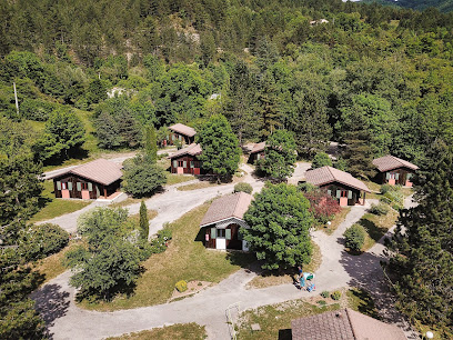 Village Vacances Chanteduc, Camping à Beaurières