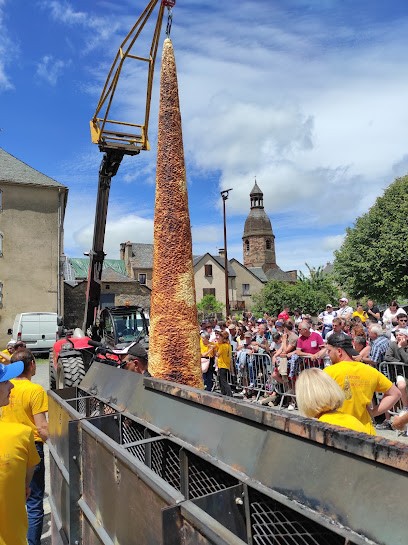 Camping Municipal, Camping à Saint-Saturnin-de-Lenne
