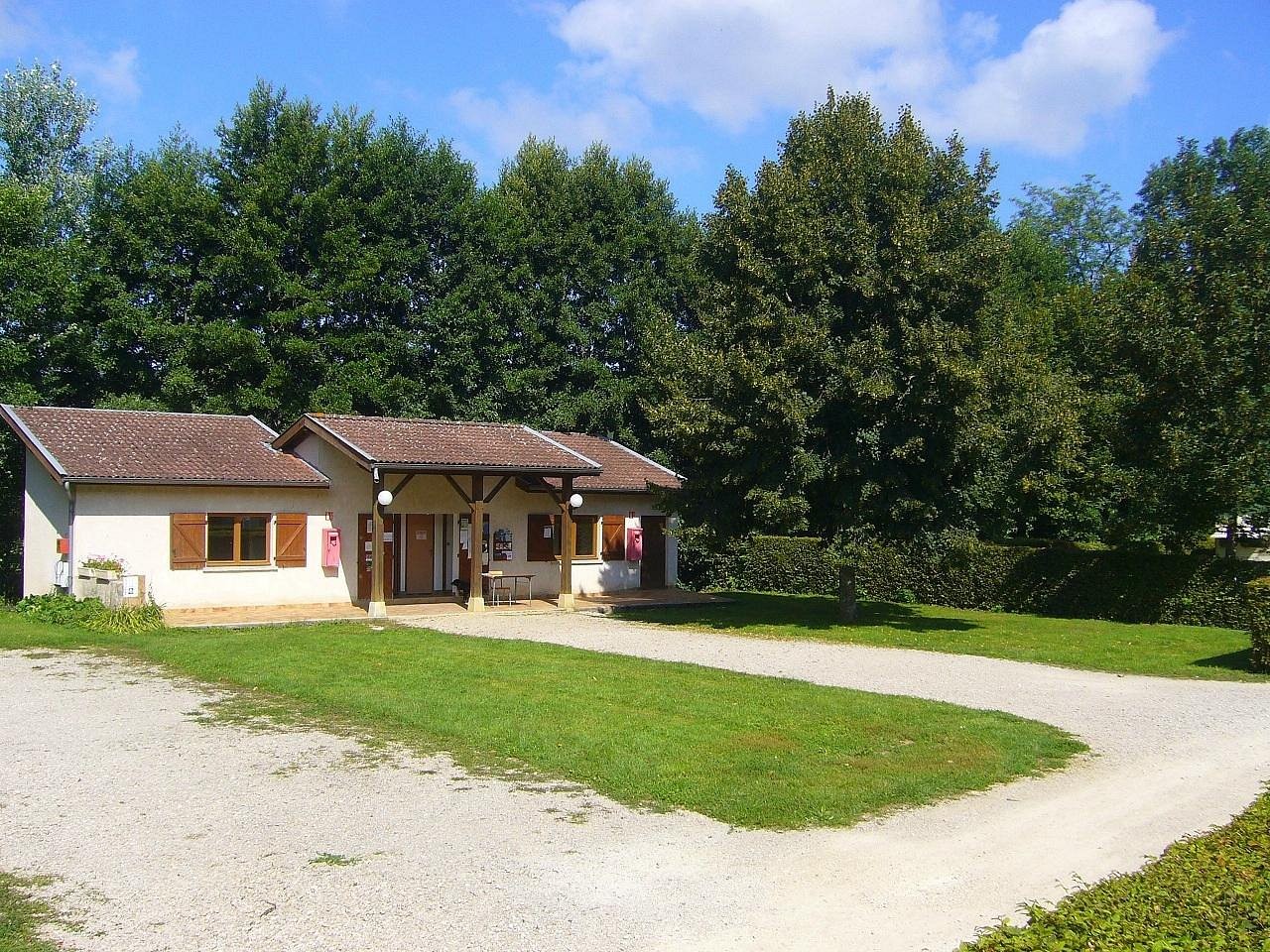 Camping Municipal De Nivigne Et Suran, Camping à Nivigne et Suran