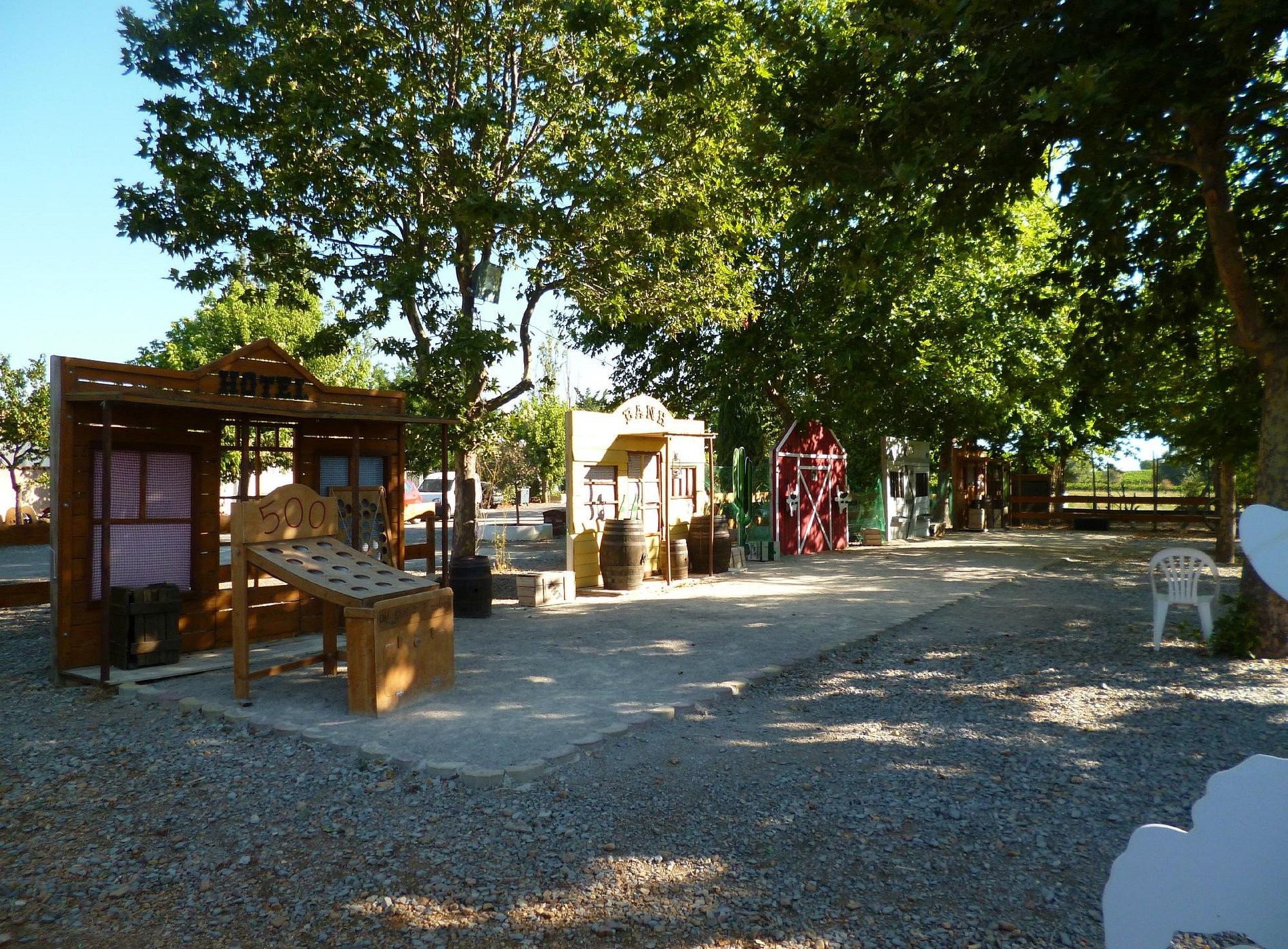 The Tipis Sun, Camping à Montblanc