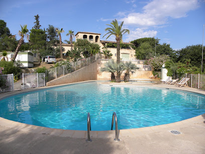 Camping Fréjus 4 Étoiles - Le Dattier Camping à Fréjus