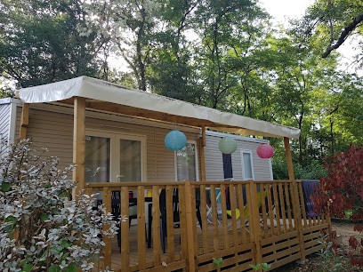 Camping Les Peupliers En Sud Ardèche à Vogüé, Camping à Vogüé