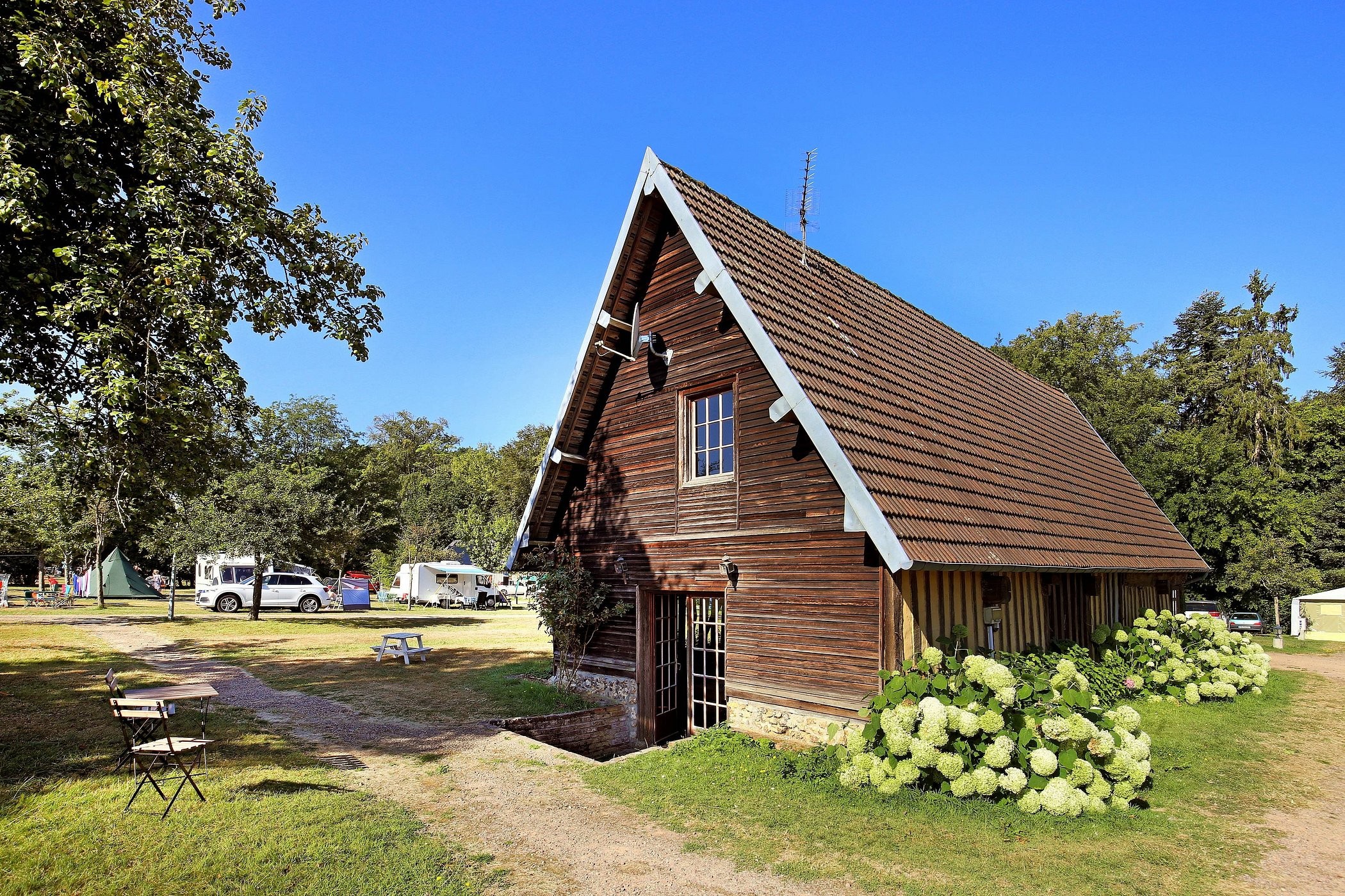 Camping Huttopia Calvados-Normandie, Camping à Moyaux