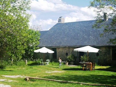 Domaine de Pradines, Camping à Lanuéjols