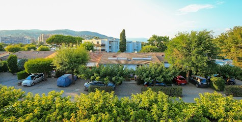 Les Bungalows Du Golfe - Camping Les Pruniers, Camping à Mandelieu-la-Napoule