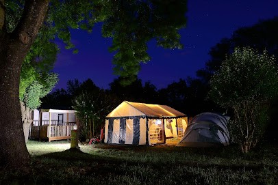 Camping L'Ardècho Entre Privas Et Montelimar, Camping à Saint-Lager-Bressac