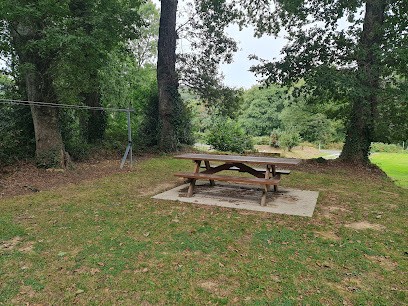 Aire Naturelle De Camping De Saint-Aignan, Camping à Saint-Aignan