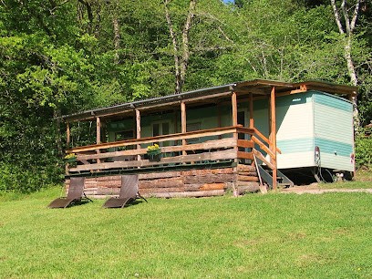 Mini Camping La Chataigneraie, Camping à Saint-Privat