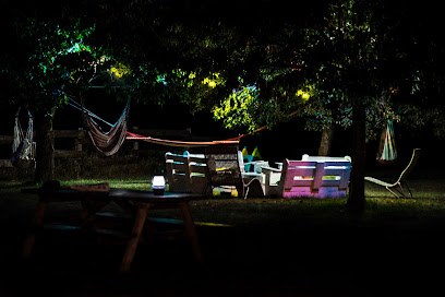 Zackary Tipis, Camping aux Salelles