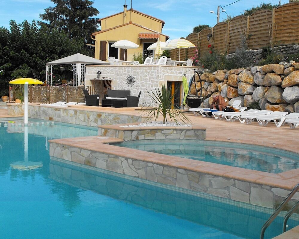 CAMPING BELLEVUE, Camping à Ria-Sirach