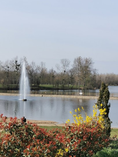 Camping Lac de Cormoranche, Camping à Cormoranche-sur-Saône