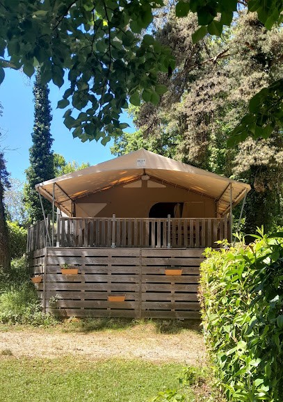 Camping 46 Rainettes, Camping à Goujounac