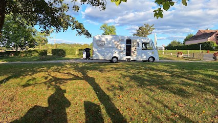 Camping Municipal Rue Du Stade Saint Hilaire, Camping à Saint-Hilaire