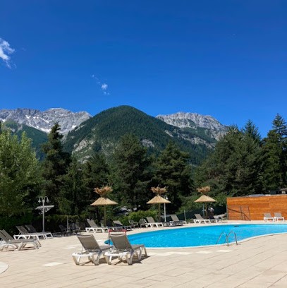 Camping Le Fontarache, Camping aux Thuiles