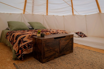 Les Cabânes Camping à la Tour-sur-Orb
