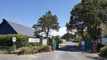 Huttopia les Falaises, Camping à Saint-Pierre-en-Port