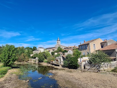 Camping Du Pont Des Bergers, Camping à Sanxay