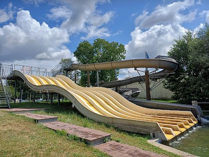 Domaine du Lac de Douzy (camping), Camping à Douzy