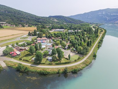 Camping De L'Île De La Comtesse, Camping à Murs-et-Gélignieux