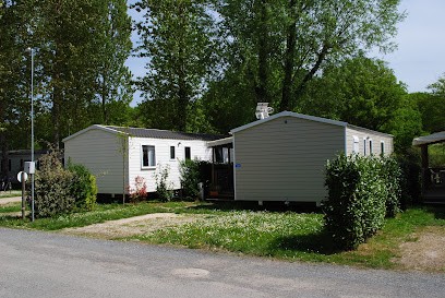 Val De Loire Mobil Home: Location De Mobil Home, Piscine Chauffée, Proches Châteaux/zoo De Beauval Dans Le Loir-et-Cher, Camping à Veuzain-sur-Loire