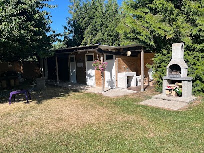 L'Aire Naturelle de L'Oraille, Camping à L'Étang-Bertrand