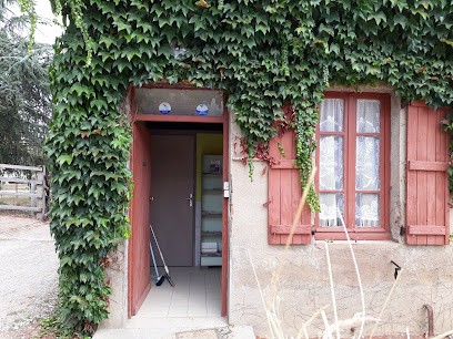 Maillet Michel, Camping à Montceaux-l'Étoile