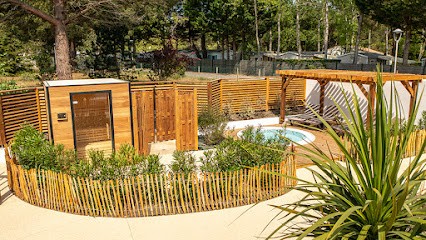 Camping White Island, Camping à La Flotte