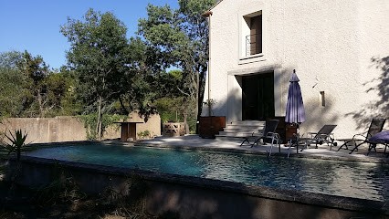 Mas Du Bois De Nabes, Camping Naturiste Chez L'habitant, Camping à Mourèze