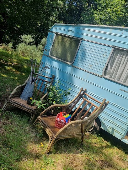 La Bulle du Temps, Camping à Perrou
