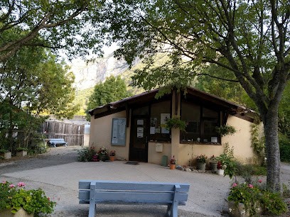Camping Municipal Les Aires, Camping à Rémuzat