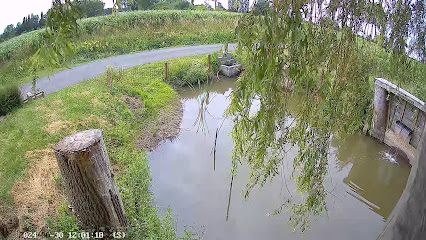 Aire De Camping Car Privée, Camping à Merville