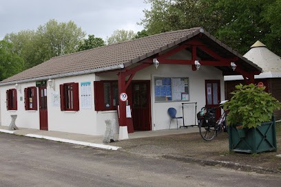 Camping Municipal La Cascade, Camping à Tonnerre