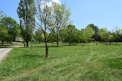 Camping Les Chaumettes, Camping à Montauroux