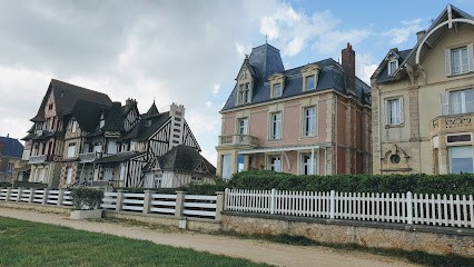 OASIS CAMPING, Camping à Lion-sur-Mer