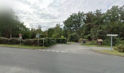 Camping Municipal Le Bout Du Pont , Camping à Ménétréol-sur-Sauldre