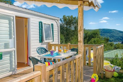 Camping Marvilla Parks - Domaine Des Tours, Camping à Saint-Amans-des-Cots