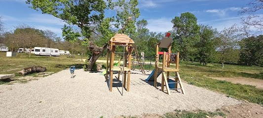 Camping Mas Sud Ardèche, Camping à Bidon