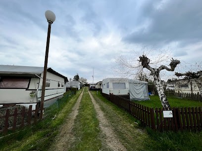 Camping le refuge des pecheurs, Camping à Holving